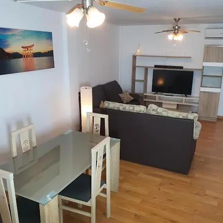 شقة 3f, Aire Acondic, 80m2, 2 Dormitorios, 4 Huespedes, Wifi Gratis *