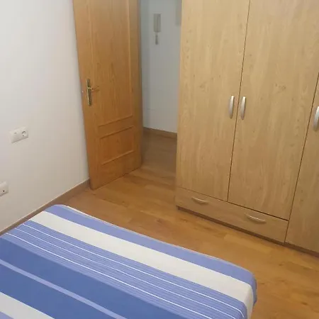 3f, Aire Acondic, 80m2, 2 Dormitorios, 4 Huespedes, Wifi Gratis شقة *